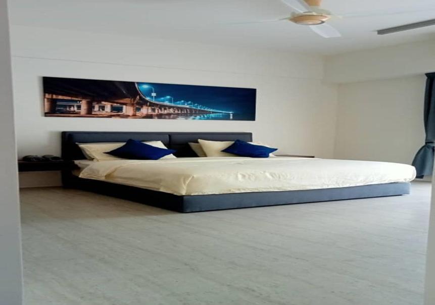 By The Sea Batu Ferringhi Apartment Екстериор снимка