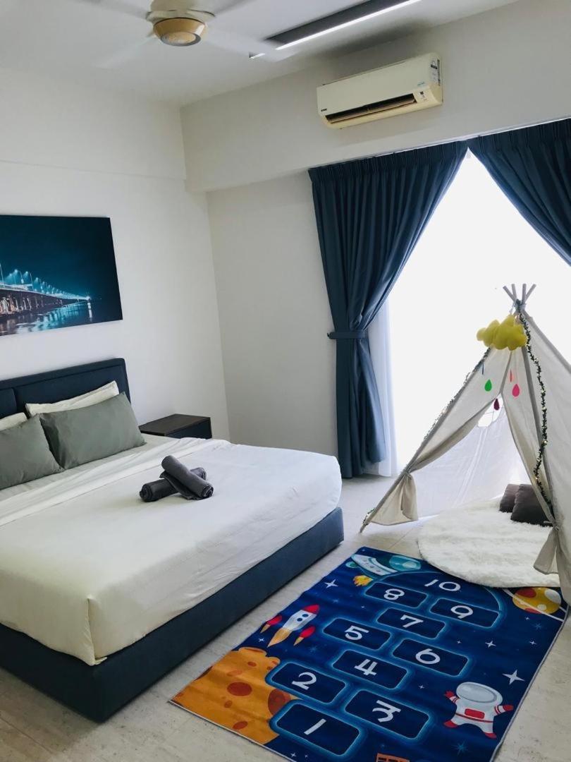 By The Sea Batu Ferringhi Apartment Екстериор снимка